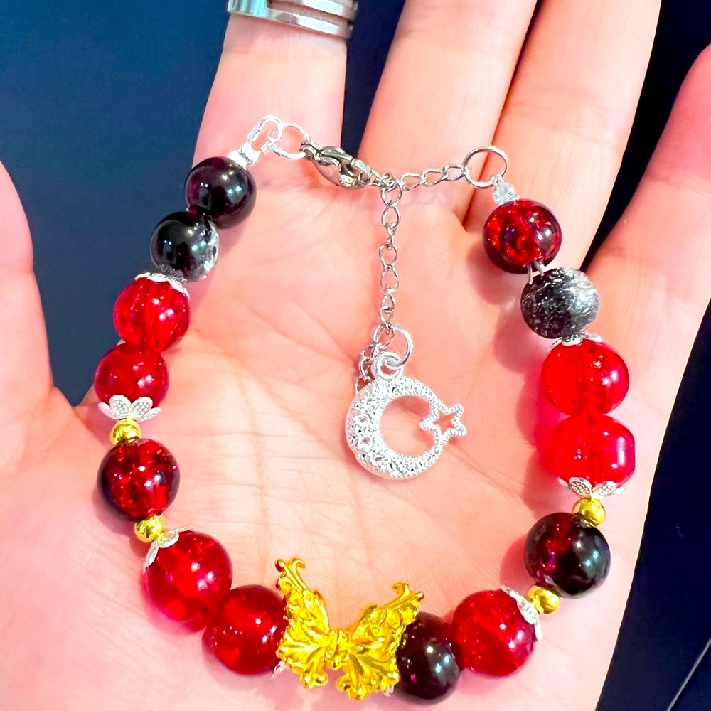 2/$25 ❤️❤️ Elegant Red and Black Beaded Bracelet with Silver Charm